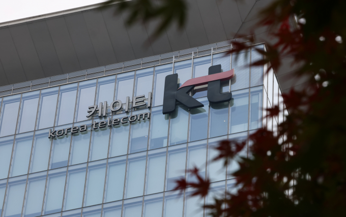  KT 이사후보추천위원회는 지난 2일 대표 후보군을 7명으로 최종 확정했다. /사진=뉴스1