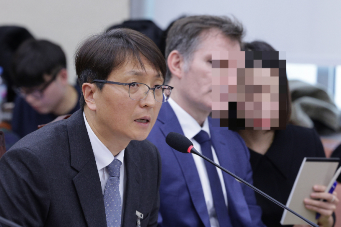 박대준 쿠팡 대표이사가 3일 서울 여의도 국회 정무위원회에서 열린 쿠팡 개인정보 유출 관련 현안질의에서 의원 질의에 답변하고 있다. /사진=뉴스1