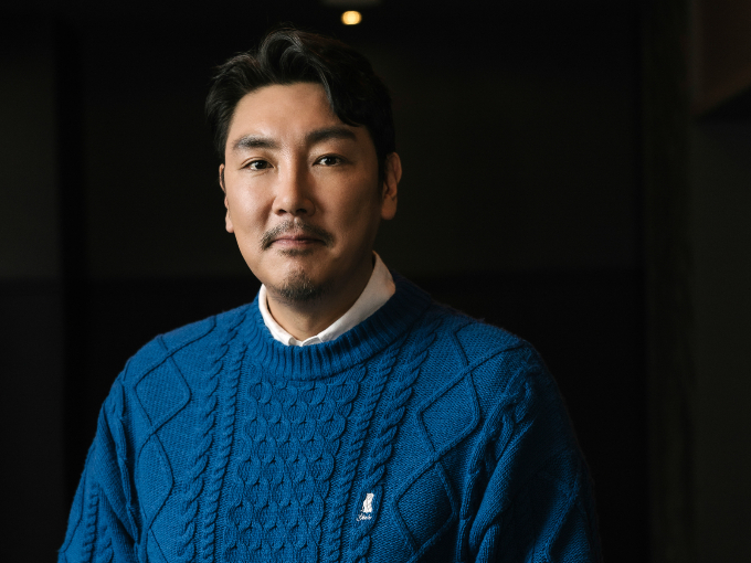 배우 조진웅이 은퇴를 선언하며 그가 출연했던 프로그램에선 '흔적 지우기'에 나서고 있다. 사진은 조진웅. /사진=플러스엠엔터테인먼트