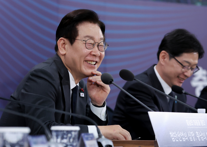 이재명 대통령이 8일 자신의 엑스에 정원오 서울 성동구청장을 칭찬하는 글을 올렸다. 사진은 지난 5일 이 대통령이 충남 천안시 한국기술교육대학교에서 열린 '충남의 마음을 듣다' 타운홀미팅에서 마무리 발언하는 모습. /사진=뉴시스(대통령실통신사진기자단)