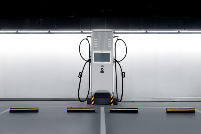 현대차그룹의 200㎾ 전기차 충전기가 'EV-Q' 인증을 최초로 획득했다. 사진은 200kW E-pit 전기차 충전기. /사진=현대차그룹