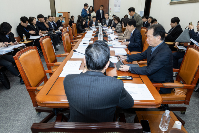 사진은 지난 11월18일 서울 여의도 국회에서 열린 제429회국회(정기회) 기획재정위원회 제3차 조세소위원회에서 박수영 위원장이 회의를 주재하고 있는 모습. /사진=뉴스1