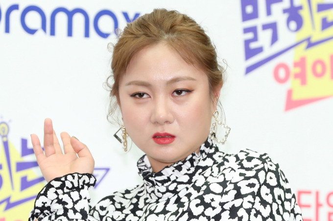 매니저들에게 갑질을 했다는 의혹이 제기된 개그우먼 박나래가 매니저들과 만나 오해를 풀었다고 밝혔지만, 매니저들은 사실이 아니라고 밝혔다. 사진은 지난 2019년 1월 서울 마포구 스탠포드호텔에서 열린 라이프타임 '밝히는 연애 코치' 제작발표회에 참석한 코미디언 박나래. /사진=머니투데이
