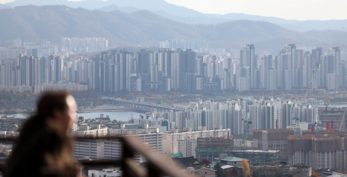 남산에서 바라본 서울시내 아파트 및 주택 단지./사진=뉴스1