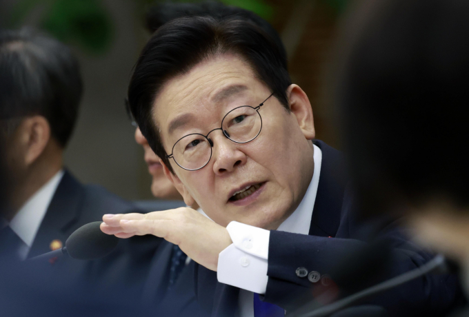 이재명 대통령이 "탁월한 성과를 낸 공무원들에게 파격적 포상이 이뤄질 수 있도록 후속조치를  추진하라"고 주문했다. 사진은 16일 이 대통령이 세종 어진동 정부세종청사에서 열린 제54회 국무회의에서 발언하는 모습. /사진=뉴시스