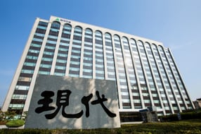 국세청이 현대건설 본사에 조사4국 직원 100여명을 보내 비정기 세무조사를 실시한 것으로 드러났다. 사진은 현대건설 서울 종로구 계동 본사 사옥. /사진 제공=현대건설