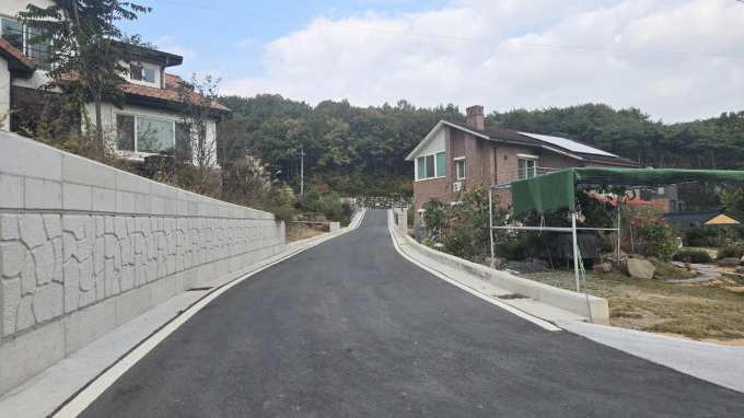 백일마을 입구 도시계획도로 모습./사진=창원시 진해구