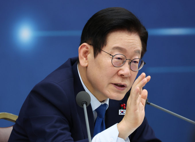 사진은 17일 이 대통령이 세종 어진동 정부세종청사에서 열린 중소벤처기업부 등 업무보고에서 질문하는 모습. /사진=뉴시스(대통령실통신사진기자단)