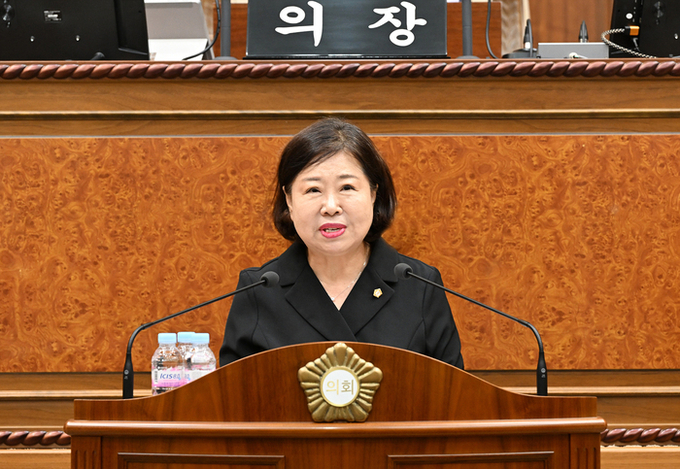의정부시의회 윤리특별위원회는 17일 겸직 금지 의무 위반으로 징계안이 회부된 이계옥 의원에 대해  ‘제명’을 의결했다./사진제공=의정부시의회