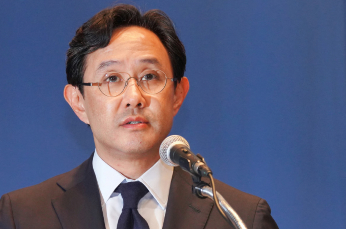 지난해 11월13일 서울 중구 남대문로 상의회관서 기자회견에 참석한 최윤범 고려아연 회장. /사진=임한별 기자