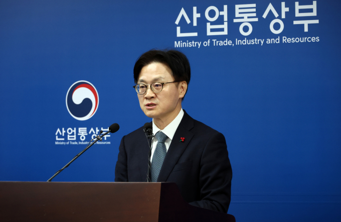 지난 17일 세종시 정부세종청사에서 2026년 주요 업무계획을 발표하고 있는 김정관 산업통상부 장관. /사진=뉴시스
