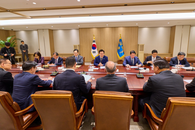 사진은 이재명 대통령이 지난 11월16일 서울 용산 대통령실 청사에서 열린 한미 관세협상 후속 민관 합동회의에서 발언하고 있는 모습. /사진=대통령실 제공