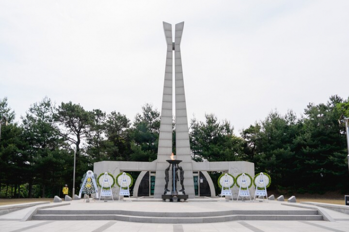오산 수청공원에 있는 현충탑 전경. /사진제공=오산시