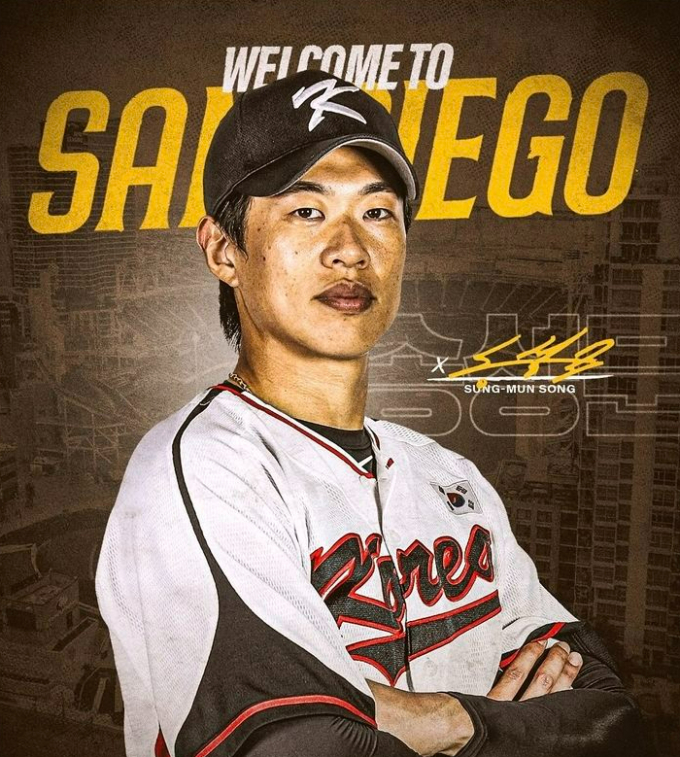 메이저리그(MLB) 샌디에이고 파드리스가 송성문과 4년 계약을 체결했다고 밝혔다. 사진은 샌디에이고가 발표한 송성문 입단 관련 모습. /사진=샌디에이고 SNS 캡처 