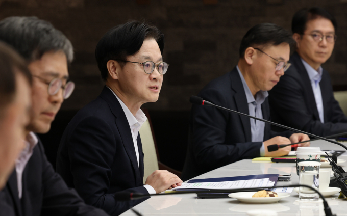지난 22일 서울 중구 대한상공회의소에서 열린 석유화학업계 사업 재편 CEO 간담회에서 모두발언을 하고 있는 김정관 산업통상부 장관.  /사진=뉴스1