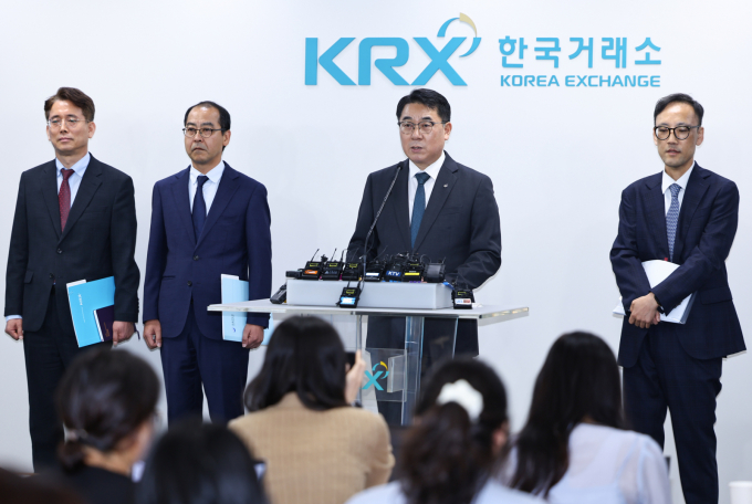 사진은 지난 9월23일 이승우 주가조작 근절 합동대응단 단장이 서울 영등포구 한국거래소 서울사무소에서 열린 브리핑에서 발언하는 모습. /사진=뉴시스