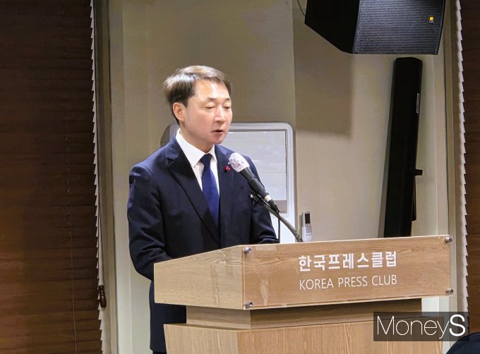 차재병 KAI 대표이사가 24일 서울 중구 한국프레스센터에서 열린 '2025년 하반기 우주항공산업발전포럼'에서 축사를 하던 모습. /사진=김대영 기자