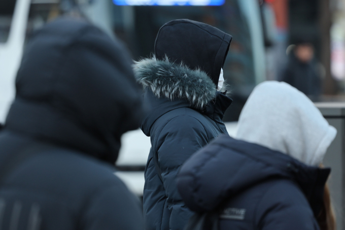 금요일인 26일 전국에 영하 10도 내외의 강추위가 예보됐다. 서해안을 중심으로 새벽에 눈 소식이 있다. /사진=뉴시스