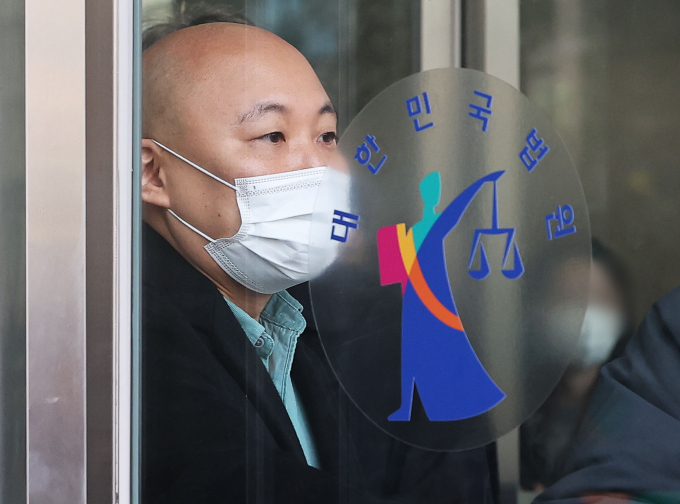 주호민, '렉카 유튜버' 뻑가 신상 특정했다…