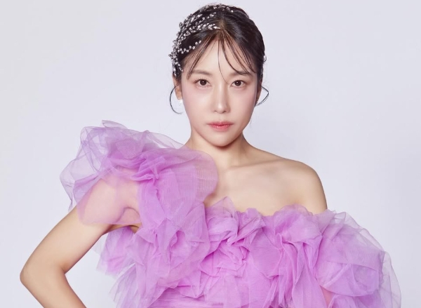 사진은 상간 의혹에 휩싸인 가수 숙행. /사진=숙행 SNS 캡처