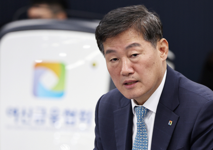 정완규 여신금융협회장이 2026년 병오년(丙午年) 신년사를 통해 "여신금융업계가 변화에 발맞춰 신성장 동력을 확보하고 혁신적인 서비스를 적극 발굴해 국민경제의 버팀목이자 상생 파트너로서 더 큰 역할을 해야 한다"고 밝혔다.  /사진=뉴스1