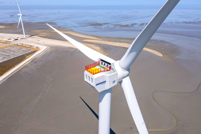 두산에너빌리티가 국내 기술로 독자 개발한 8MW급 해상풍력 발전기(DS205-8MW) 전경. /사진=두산에너빌리티